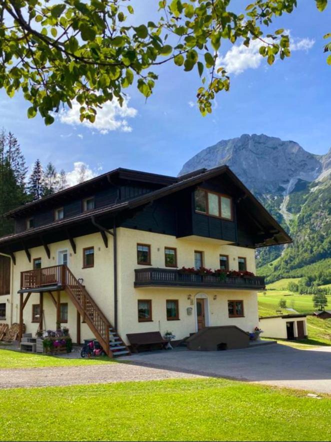 Reithgut Apartment Sankt Martin am Tennengebirge Luaran gambar